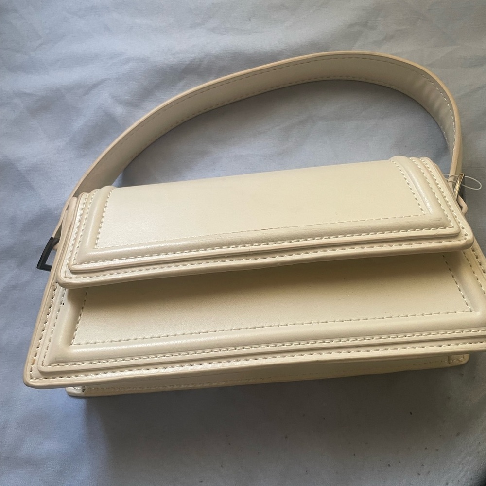 Zara Cream Shoulder Bag with Structured Design